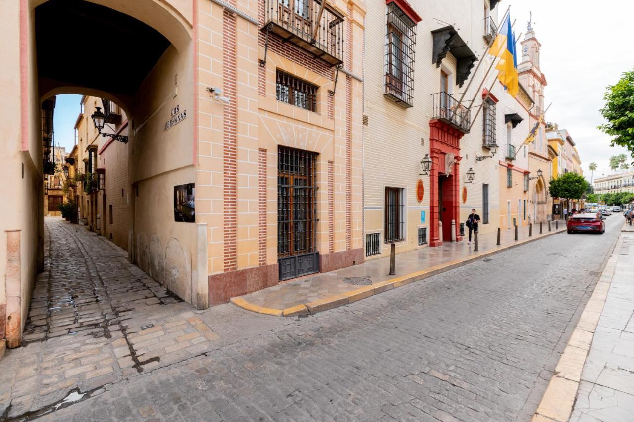 Bonito Callejon En La Juderia By Thegoodtourist Siviglia Esterno foto